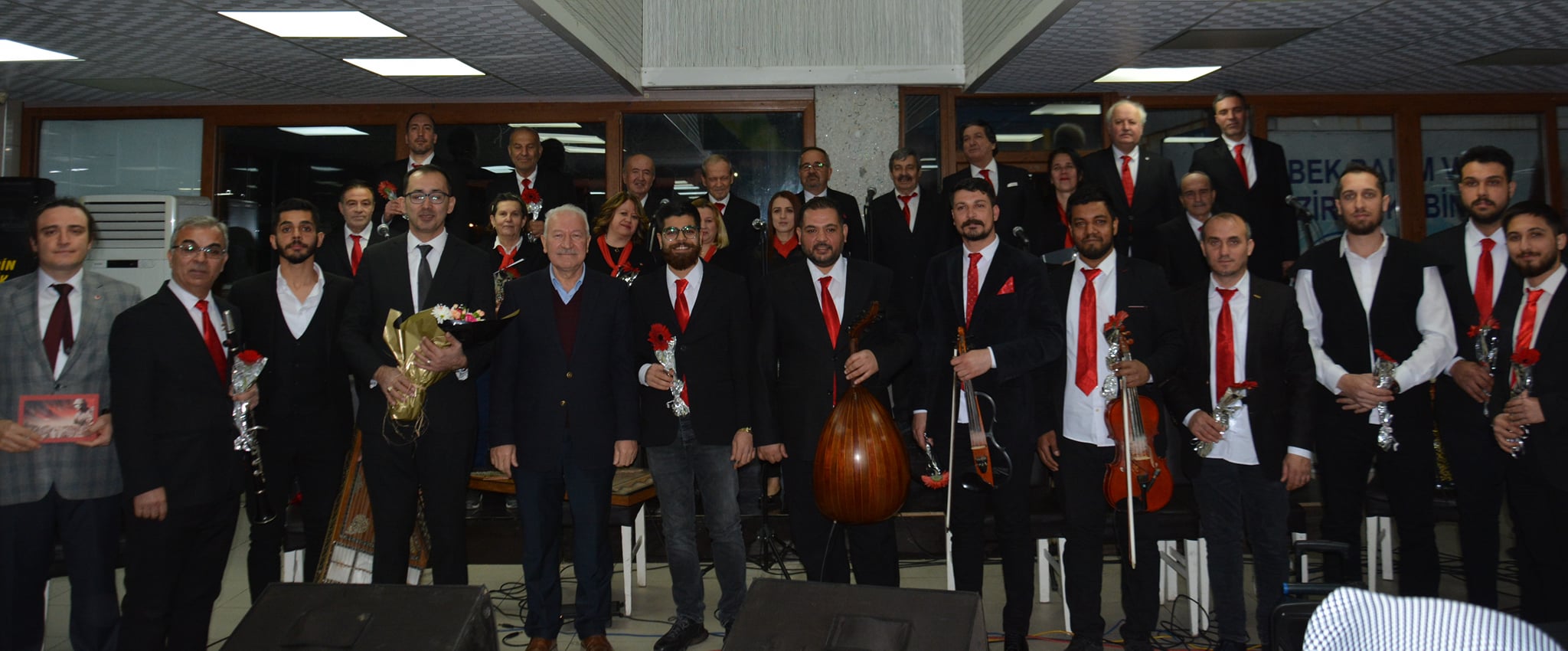 Lapseki’de Atatürk’ün sevdiği şarkılar söylendi