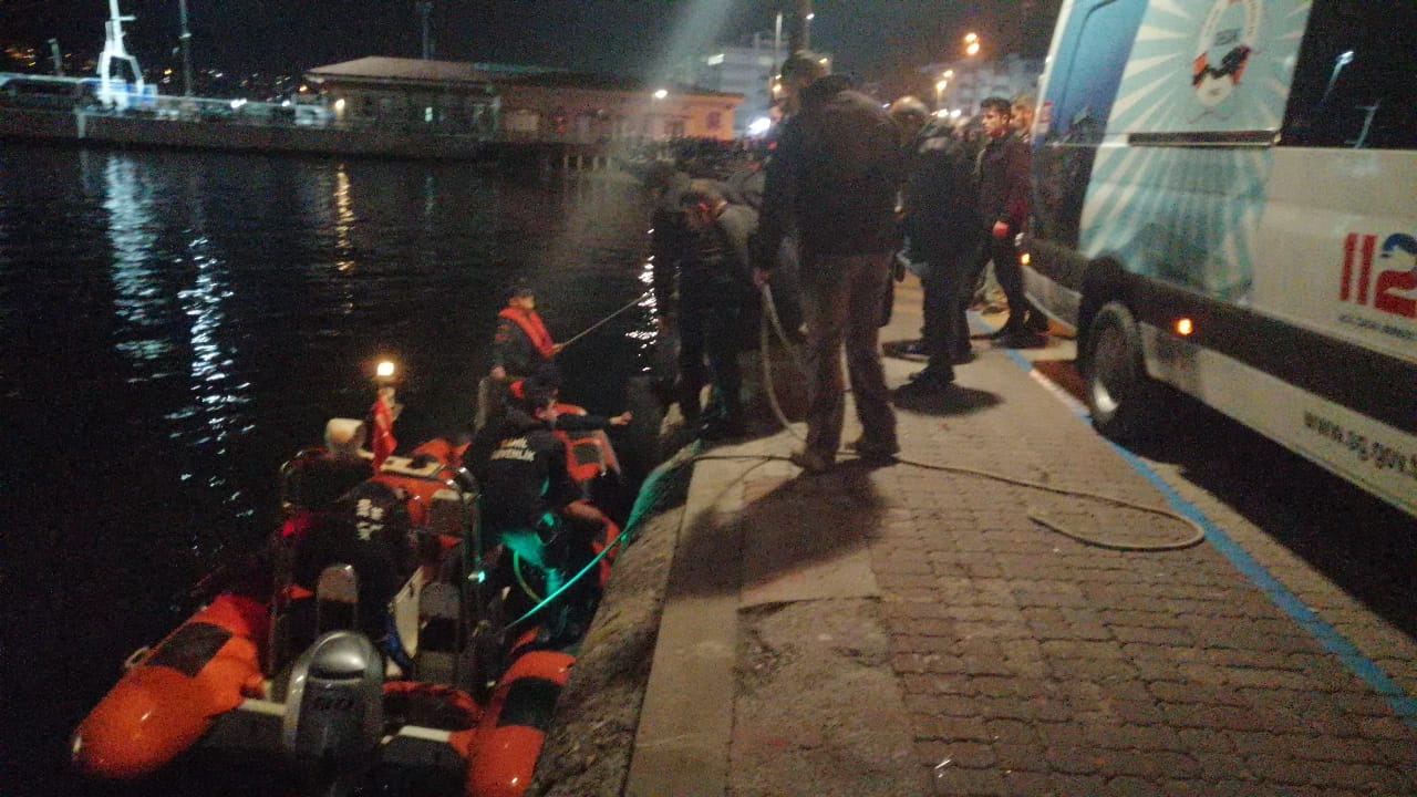 Samet, hayata tutunmaya çalışıyor