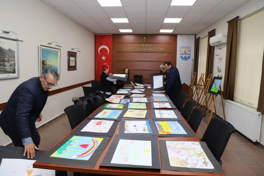 GELİBOLU BELEDİYESİ’NİN GELENEKSEL 23 NİSAN YARIŞMASI SONUÇLANDI