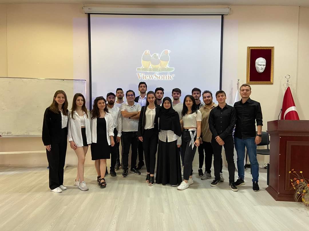 ÇOMÜ’de kariyer planlama seminerleri devam ediyor