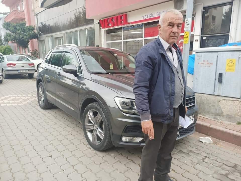 İş adamı aracının içinde yaralı olarak bulundu
