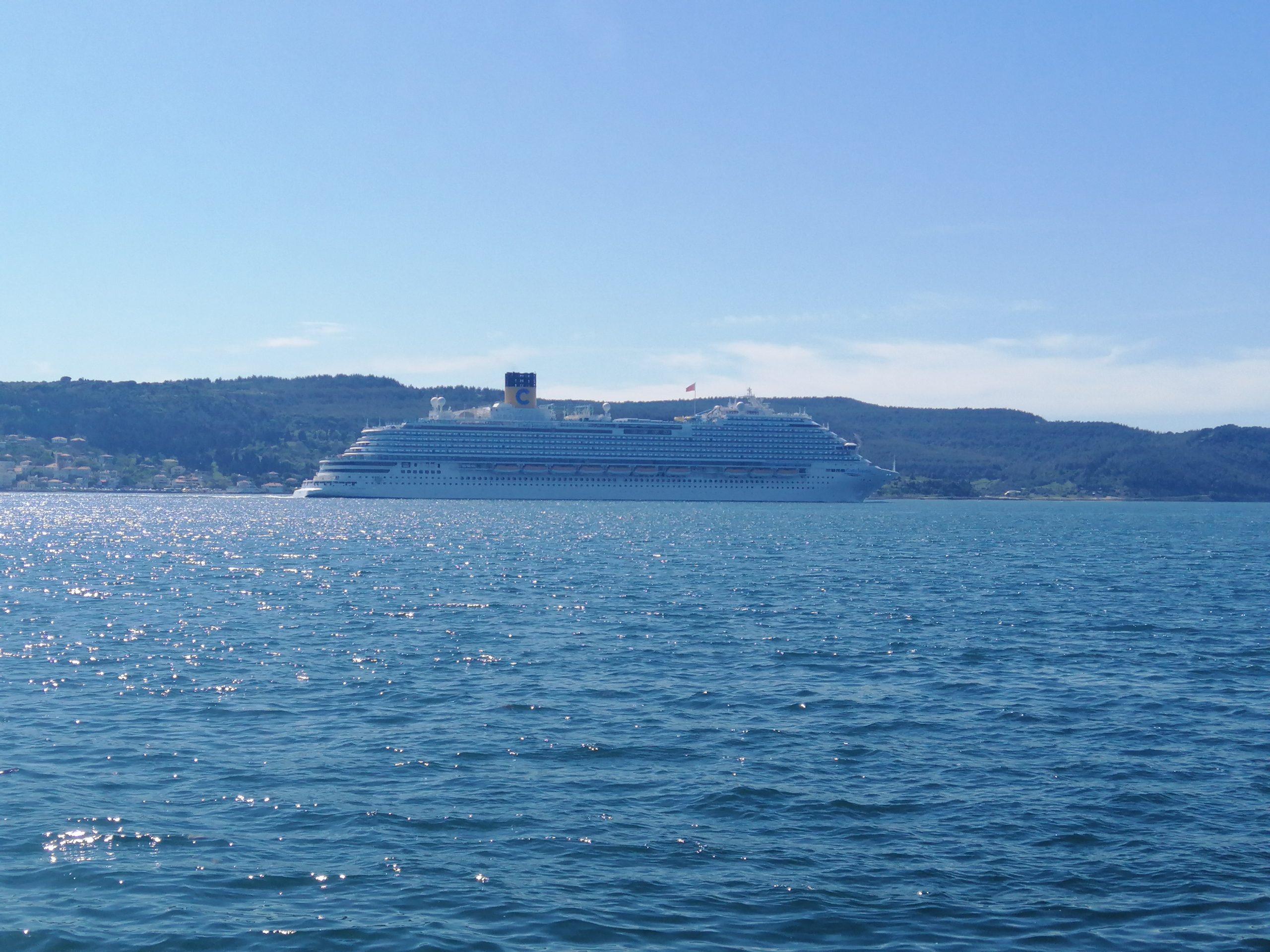 İtalya bandıralı kruvaziyer Costa Venezia Çanakkale önlerinde