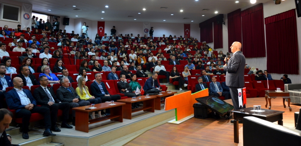 ÇOMÜ’de ‘Rüzgâr Günü’ etkinliği