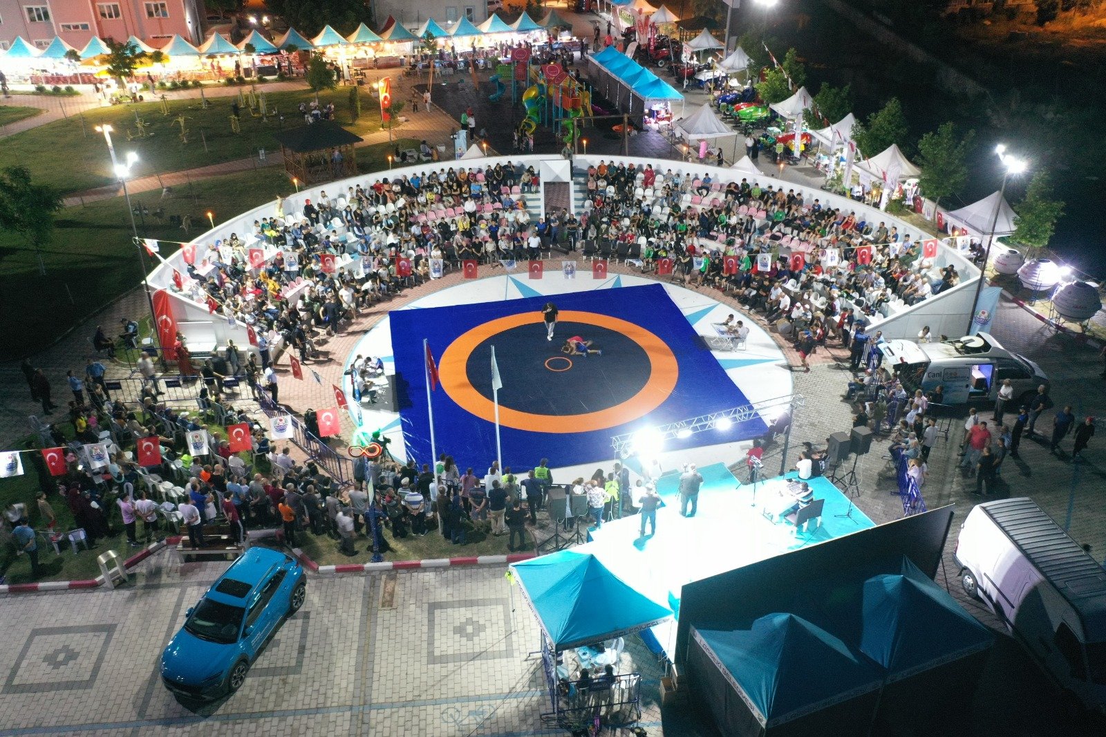 37. Kiraz Festivali Minder Güreşleri Yapıldı