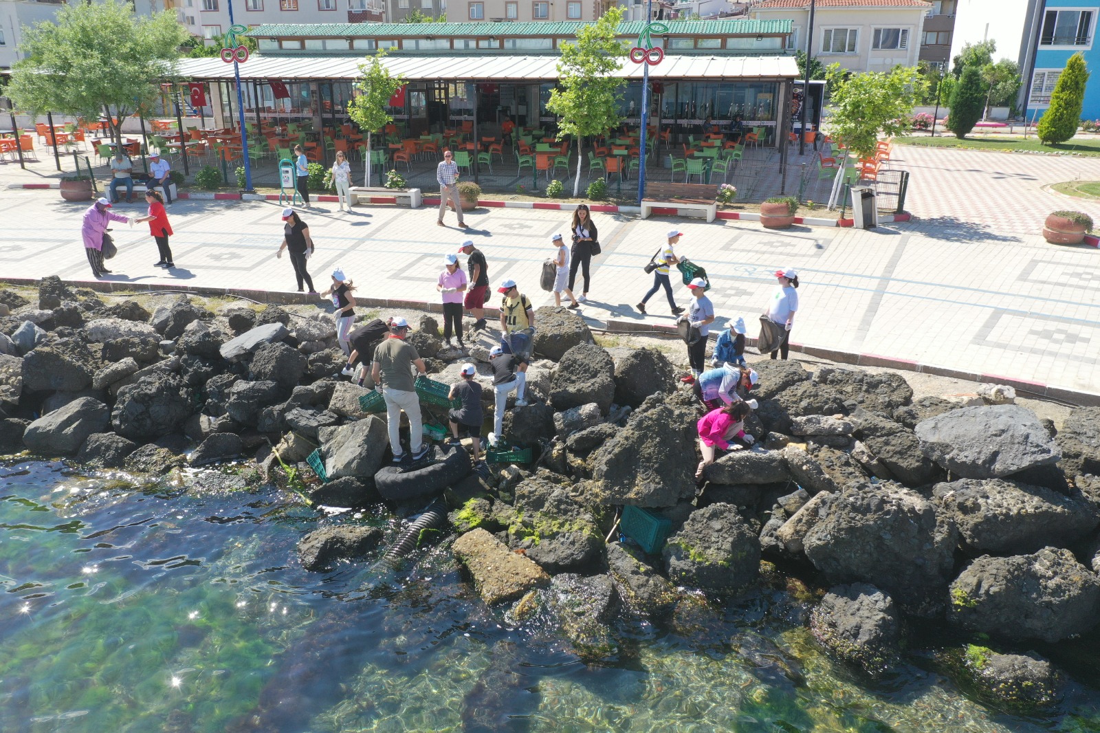 Lapseki’de Çevre Temizliği Etkinliği Gerçekleştirildi