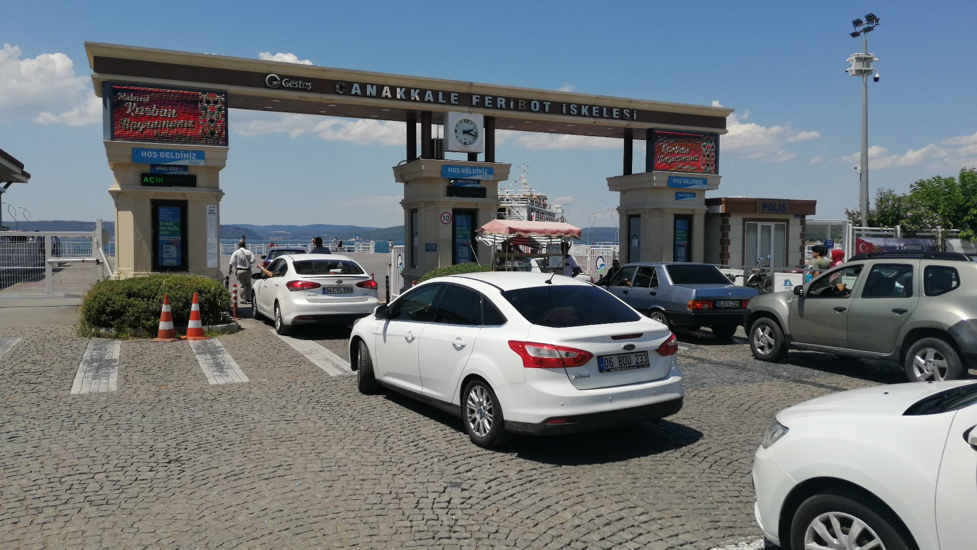Çanakkale’de tatilcilerin dönüş yoğunluğu başladı