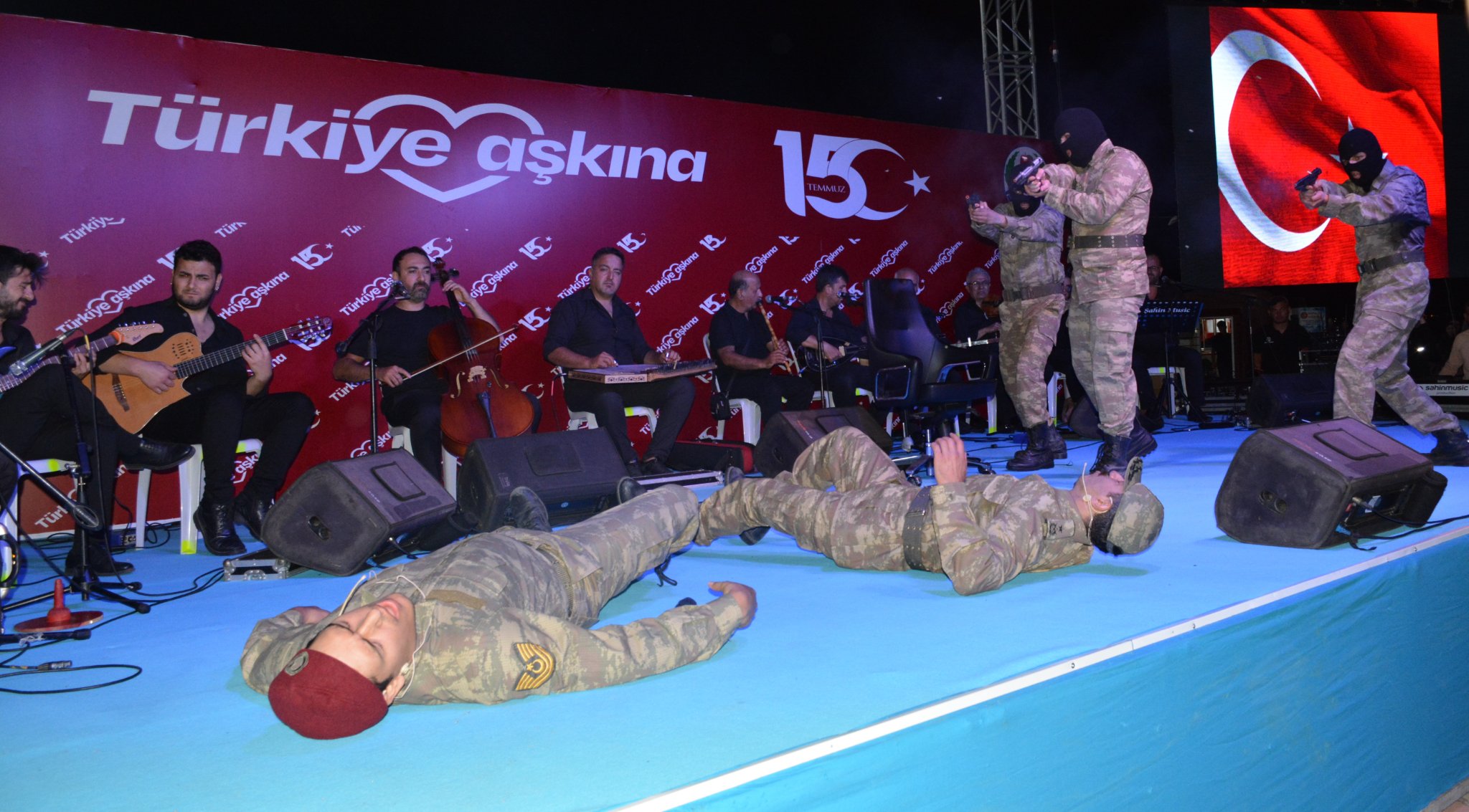 ”15 Temmuz Ruhu Yeniden Yaşatıldı”