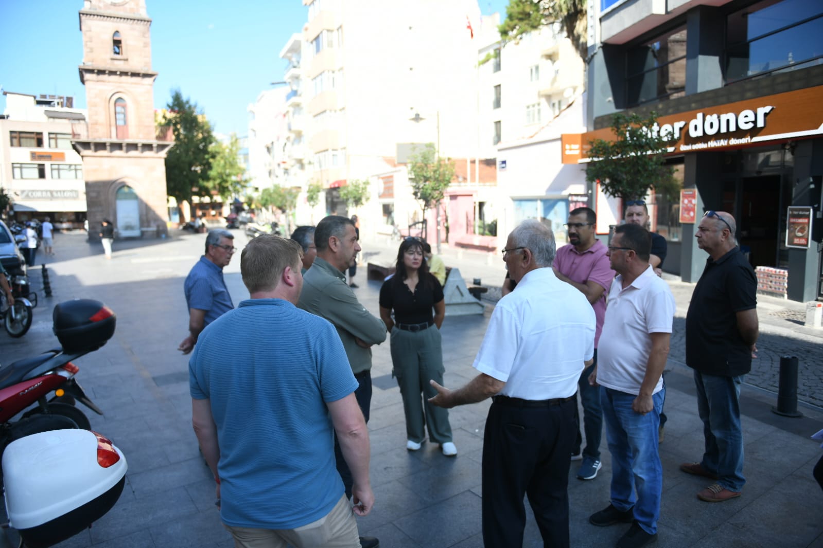 Başkan Gökhan, Saat Kulesi Meydanı’nda İncelemelerde Bulundu