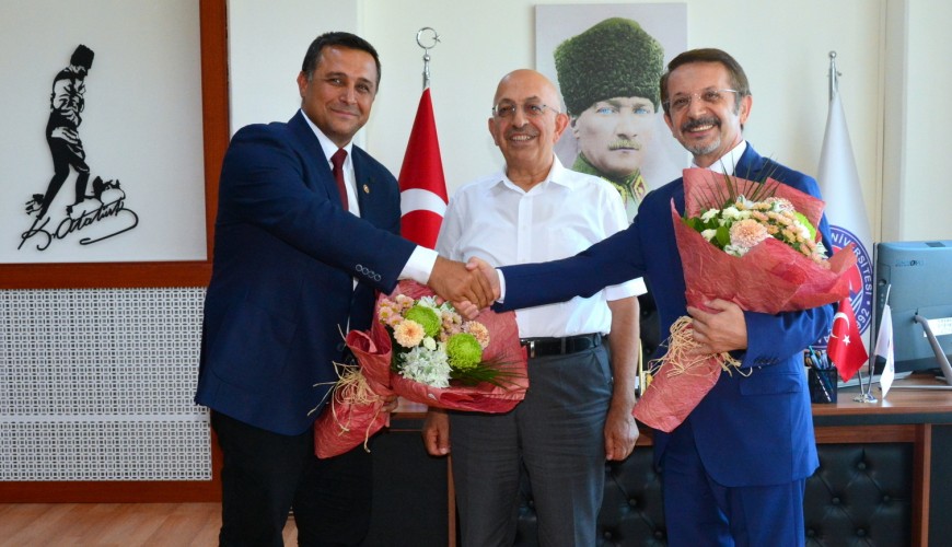 İletişim Fakültesi Dekanlık Devir Teslim Töreni Gerçekleşti