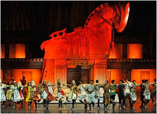 ANADOLU ATEŞİ DANS TOPLULUĞU TROYA KÜLTÜR YOLU FESTİVALİ İÇİN ÇANAKKALE’DE