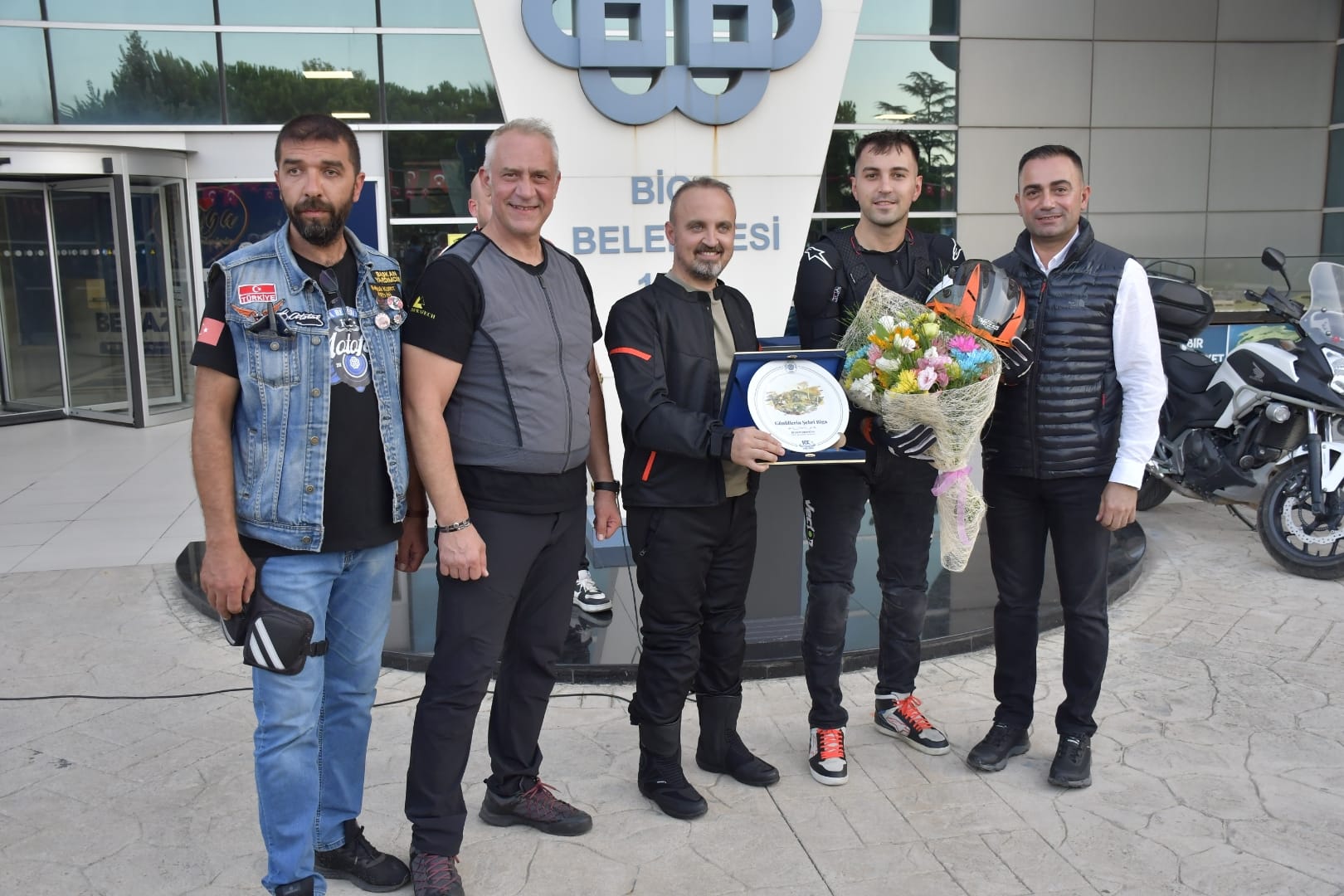 “Adam sanki İzmir’in değil de Atina’nın belediye başkanı”