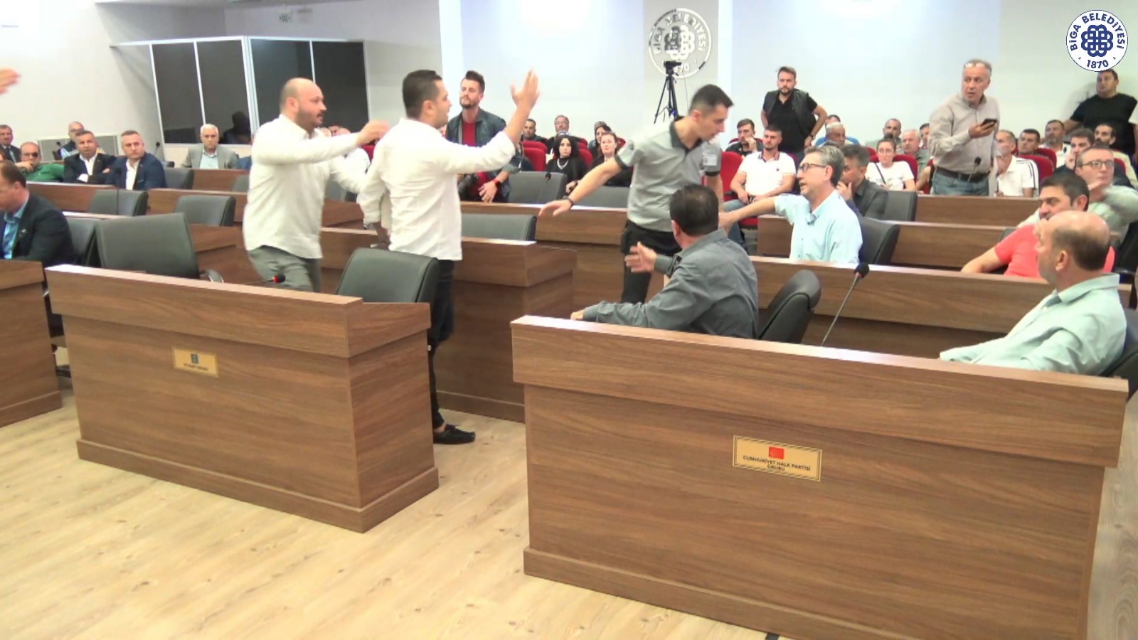 Başkan Erdoğan: Meclis Adabını Bilmeyenler Şimdi Mağduriyeti Oynamasın