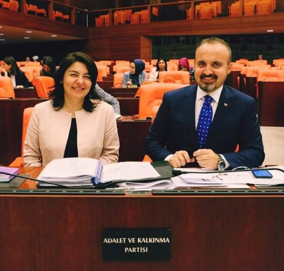 Vekillerden amma mesajı