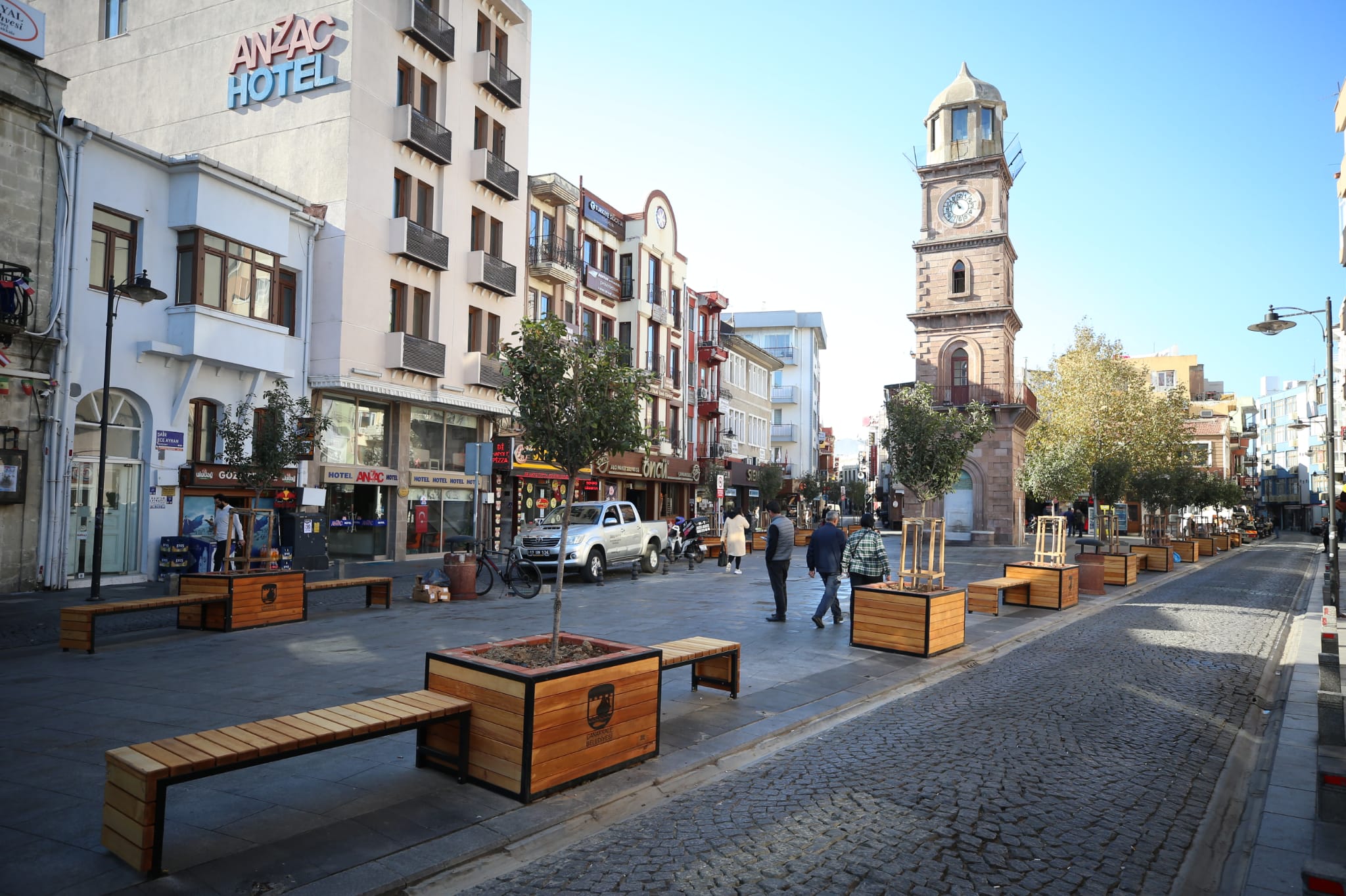 Saat Kulesi Meydanında Yeni Düzenlemeler Gerçekleştiriliyor…