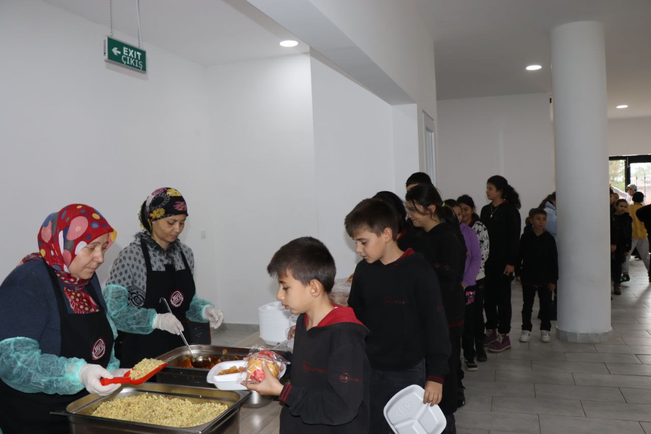Çanakkale’de 10.000 öğrenciye ücretsiz yemek imkanı