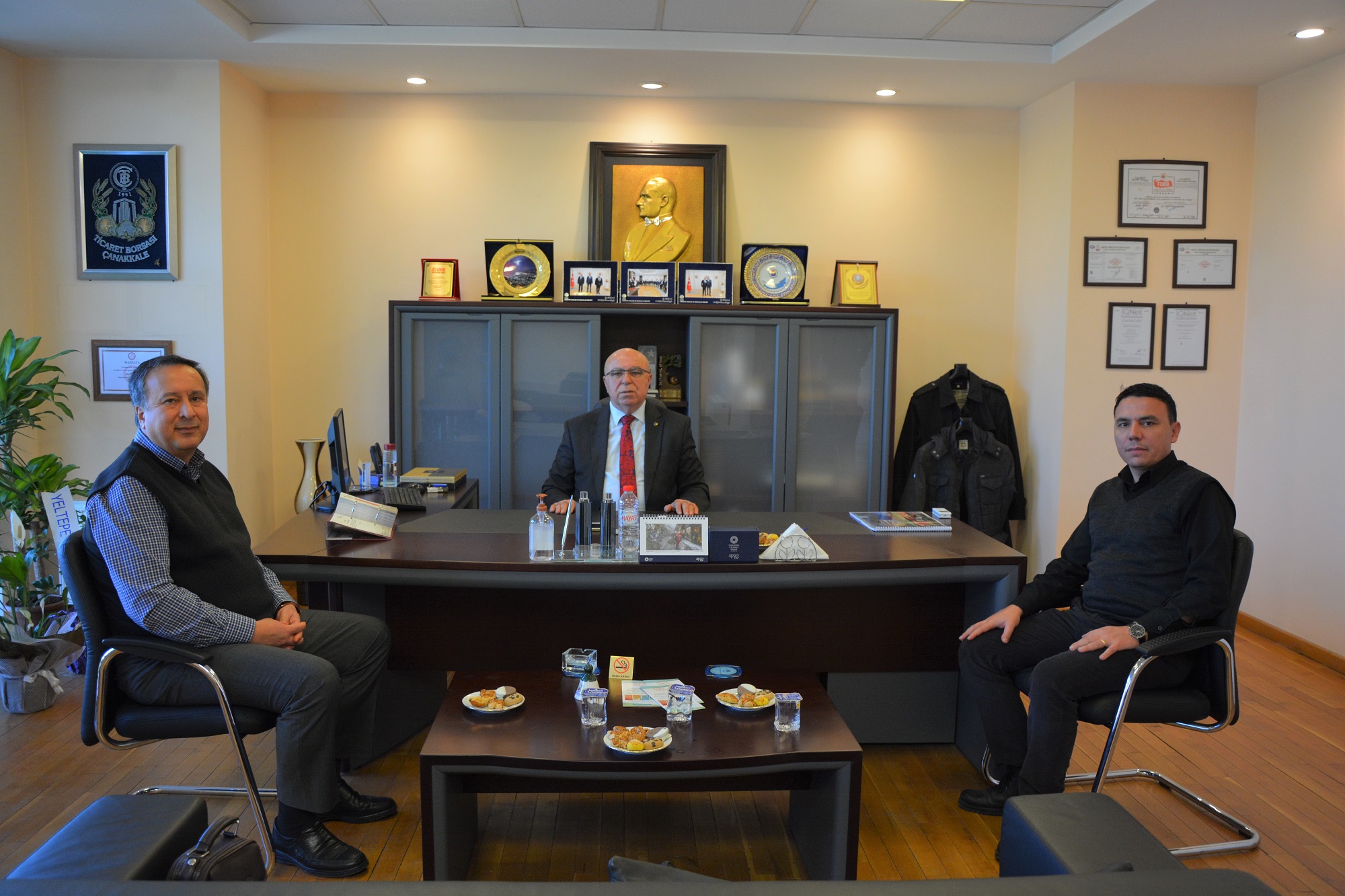 ZİRAAT FAKÜLTESİ’NDEN BAŞKAN DENİZ’E ZİYARET