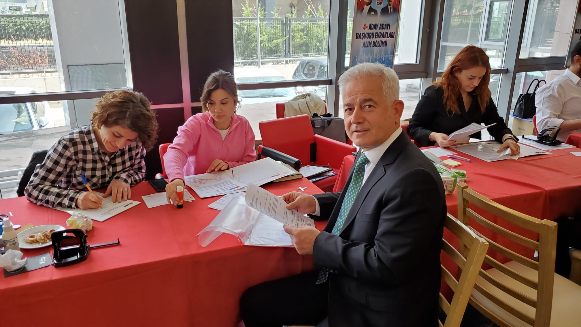 İsmet Güneşhan aday adaylığı başvurusunu yaptı