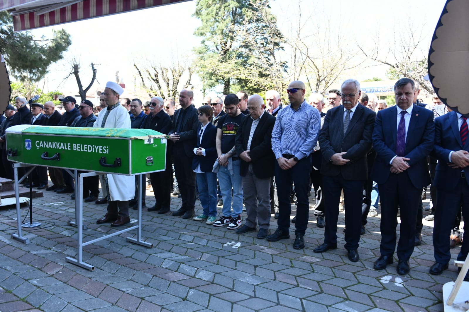 Dr. Mustafa Özay son yolculuğuna uğurlandı