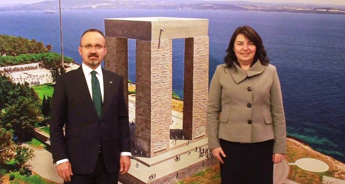 “1 MAYIS EMEK VE DAYANIŞMA GÜNÜ KUTLU OLSUN”