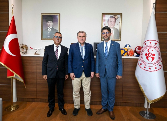 Üniversitemizden Gençlik ve Spor Bakanı Dr. Osman Aşkın Bak’a Ziyaret