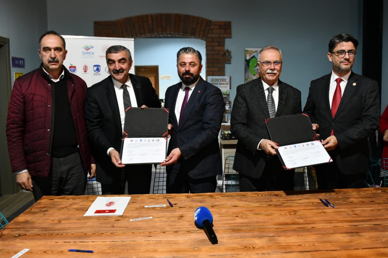 Web Tabanlı Çiftçi Akademisi Projesinin Protokol İmza Töreni Gerçekleşti