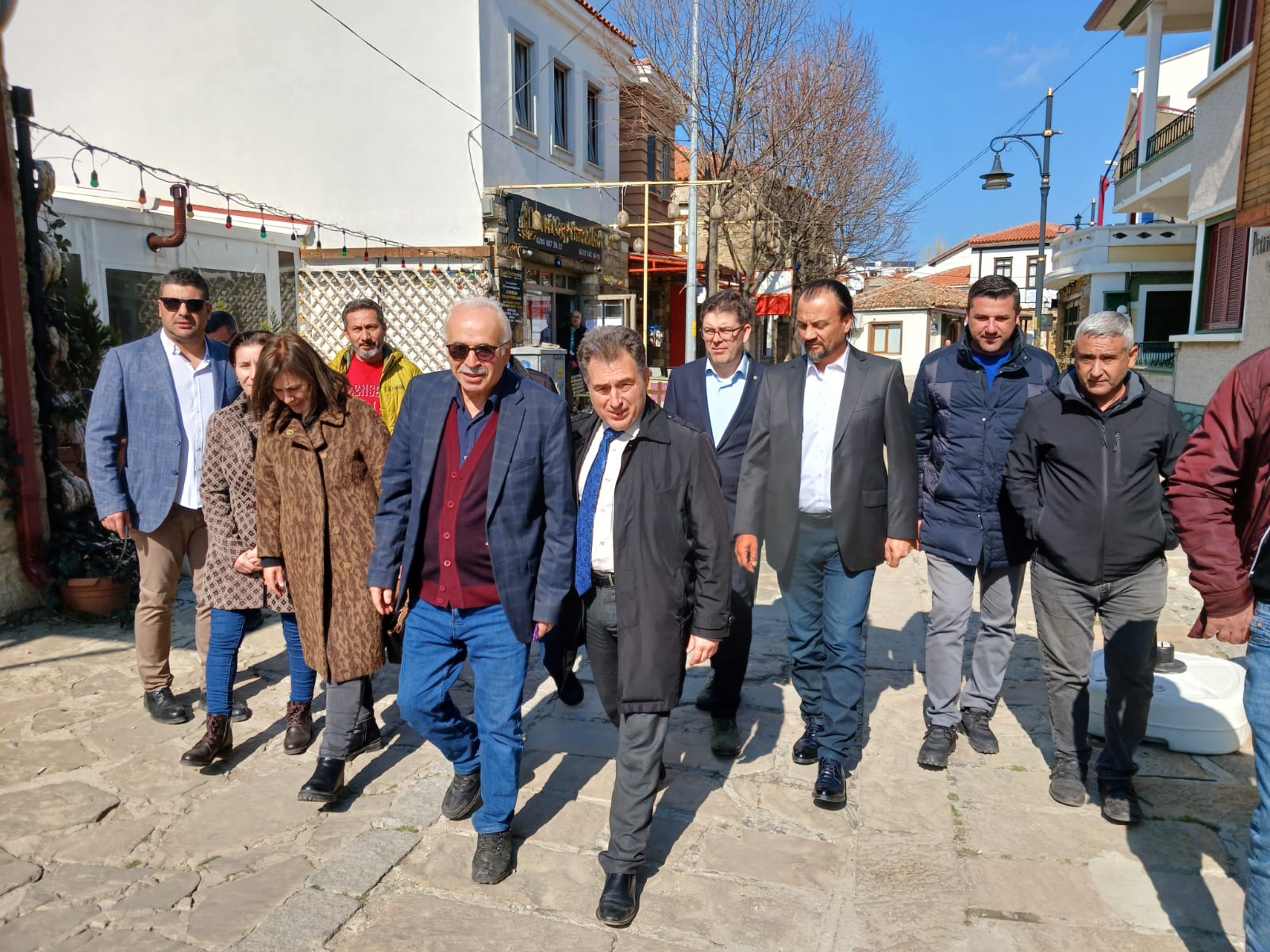 Ölçek emin adımlarla yürüyor