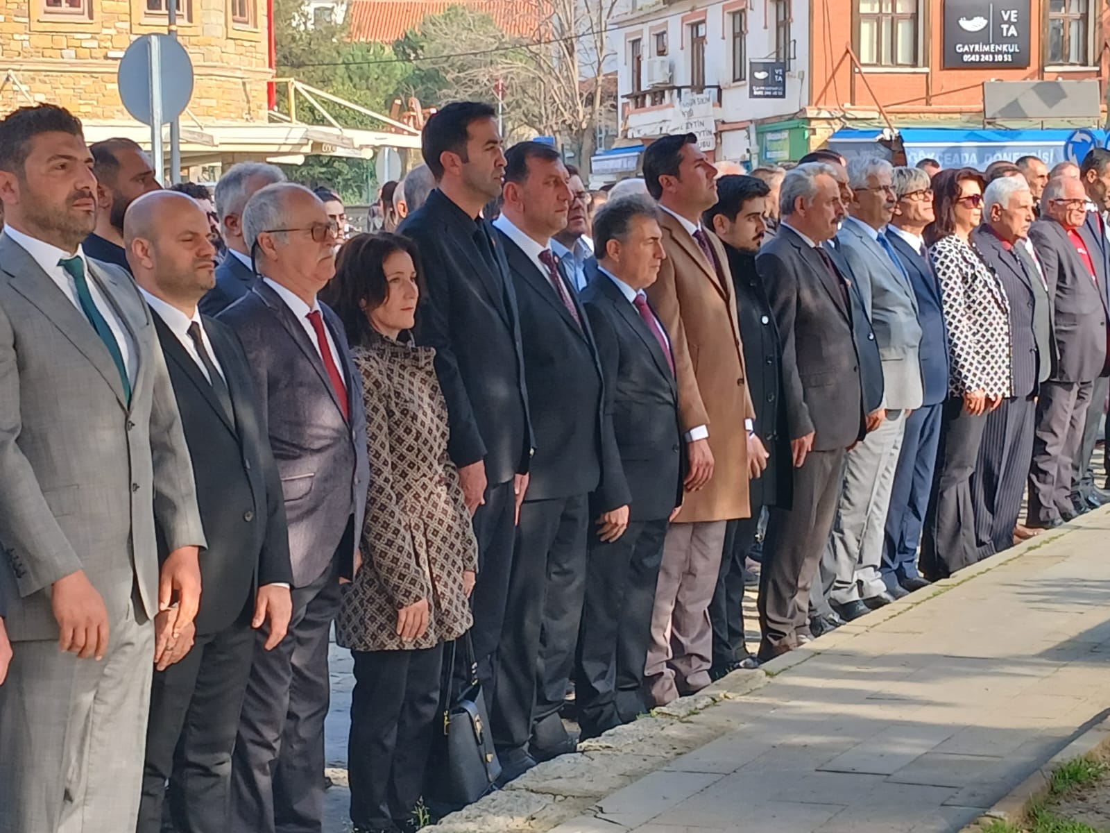 ADADA ZAFER COŞKUSU