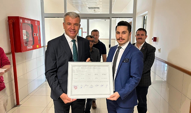 Elbi mazbatasını aldı