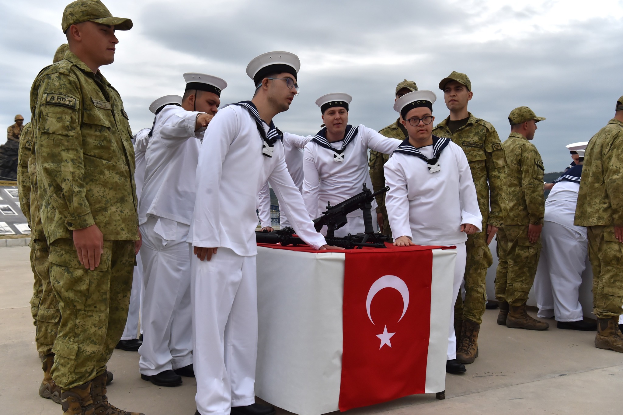 Engelli gençler yemin ederek terhis oldu