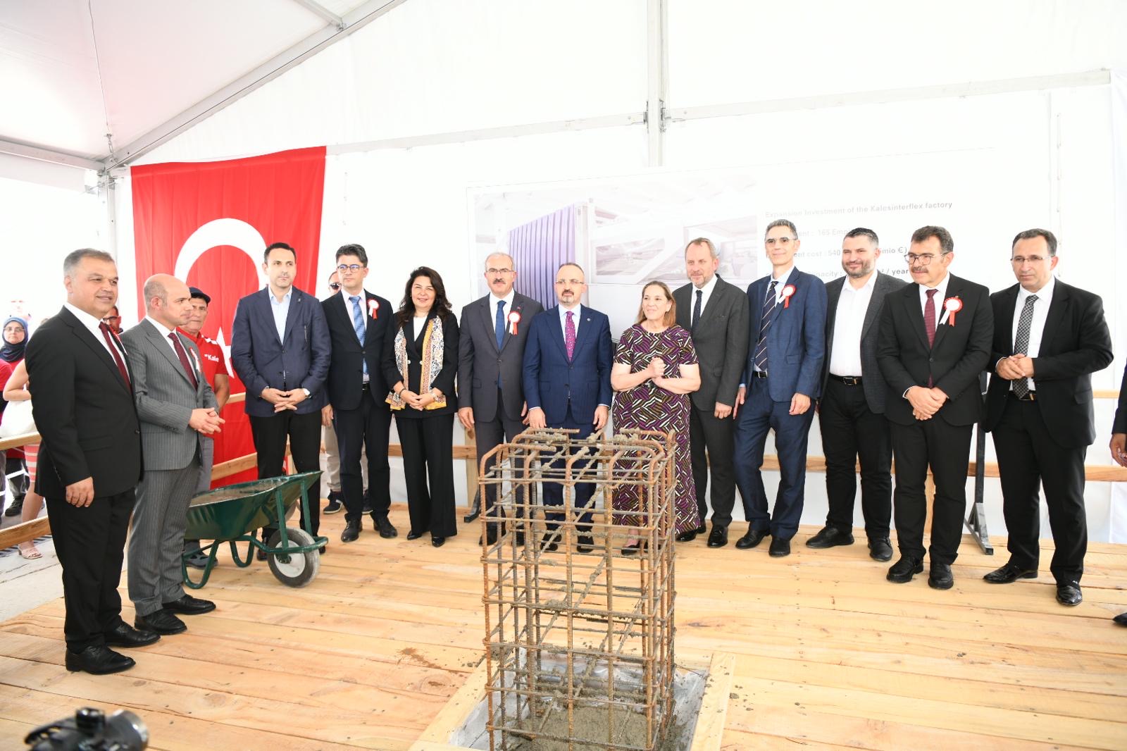 Kale Grubu, bir günde iki temel birden attı