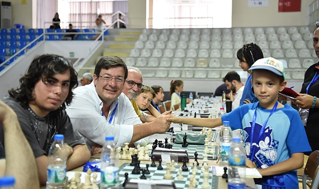 Açık Satranç Turnuvası başladı