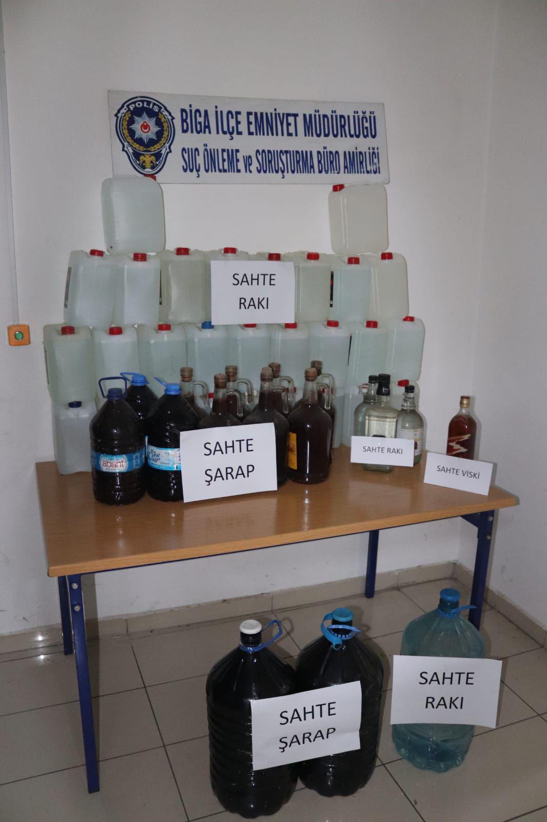 Biga’da 240 litre sahte içki ele geçirildi