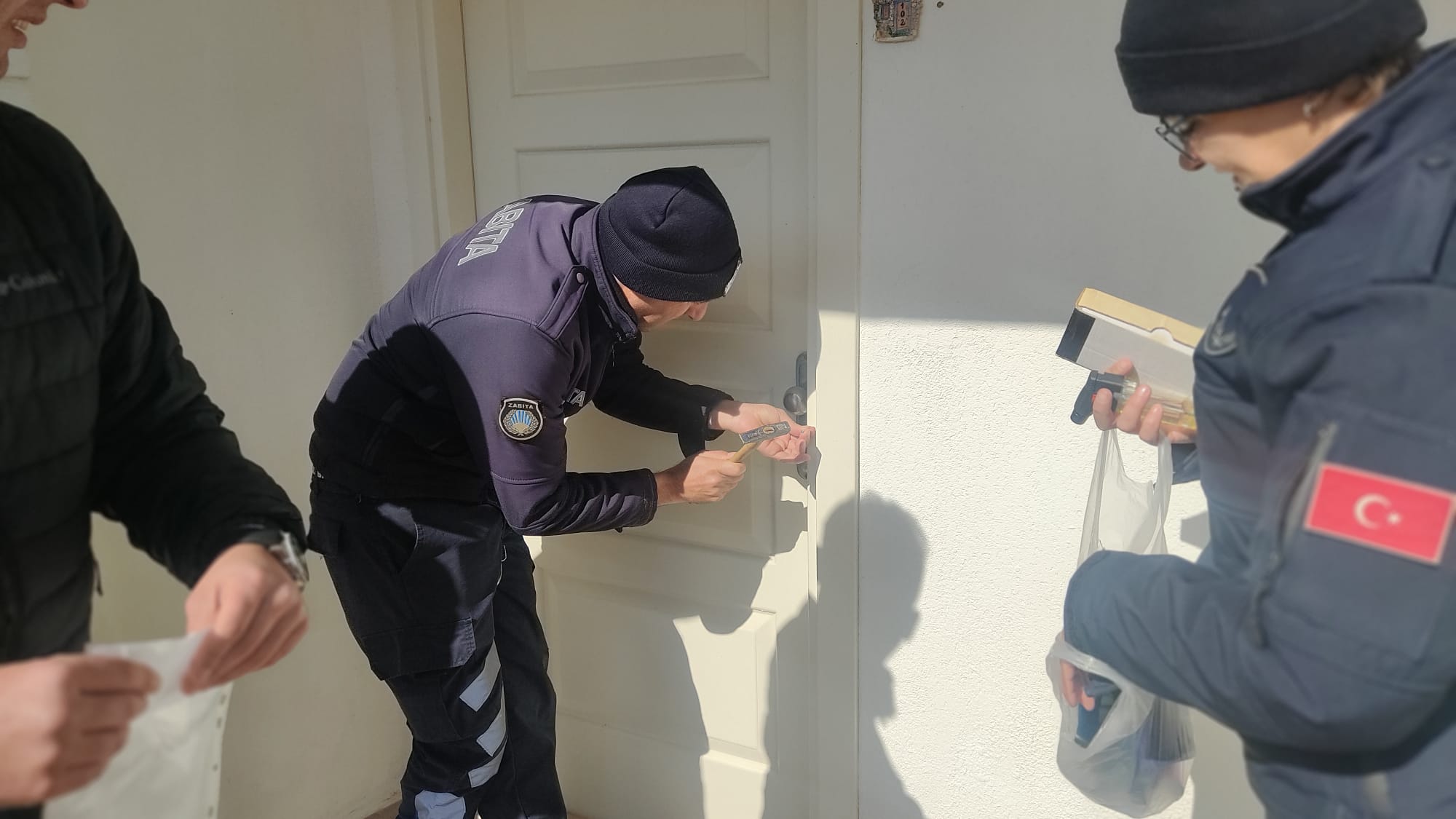 Gökçeada’da 13 otel ve pansiyon mühürlendi