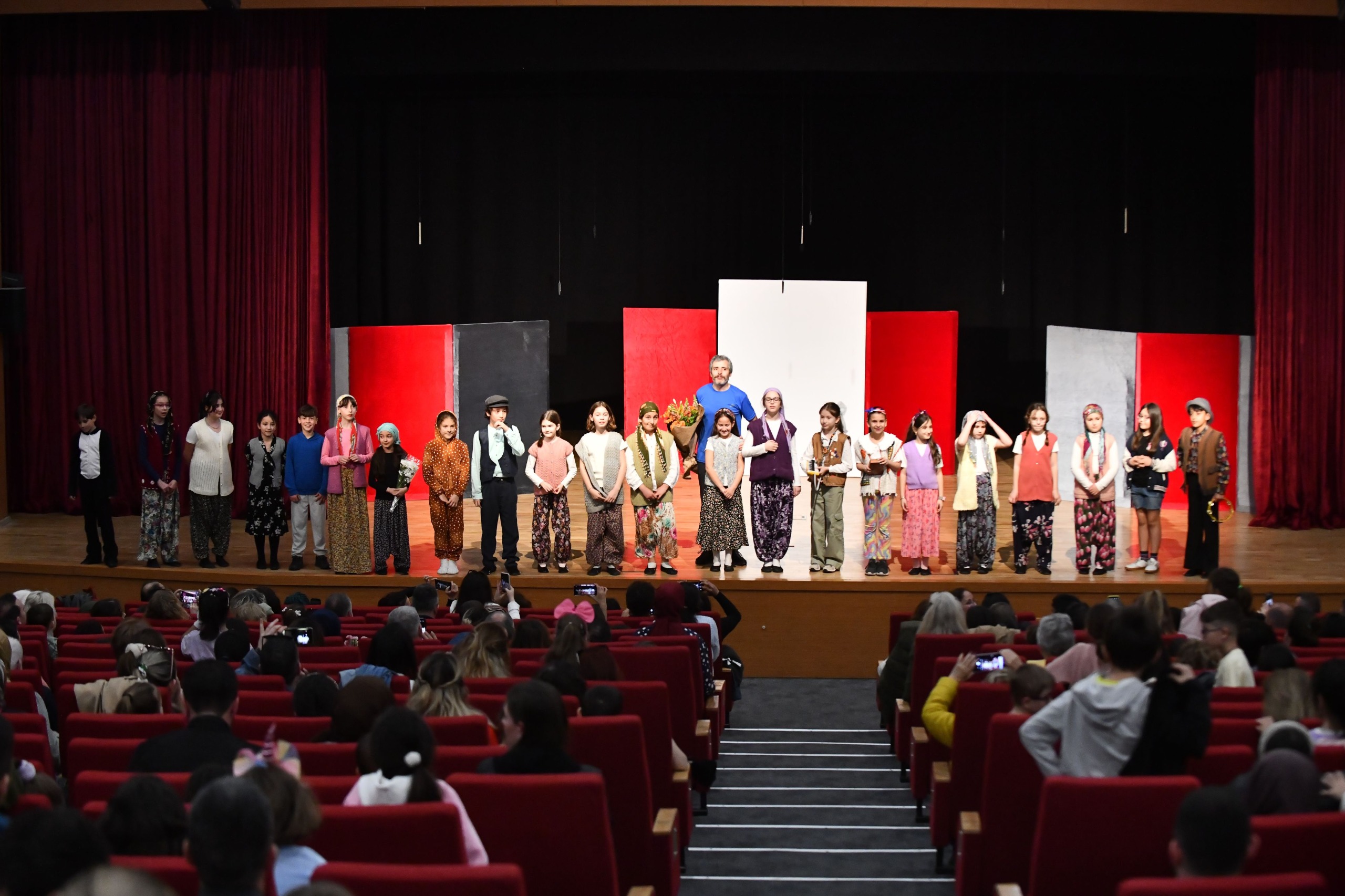 “Fareli Köyün Müzisyenleri” İlk Kez Sahnede