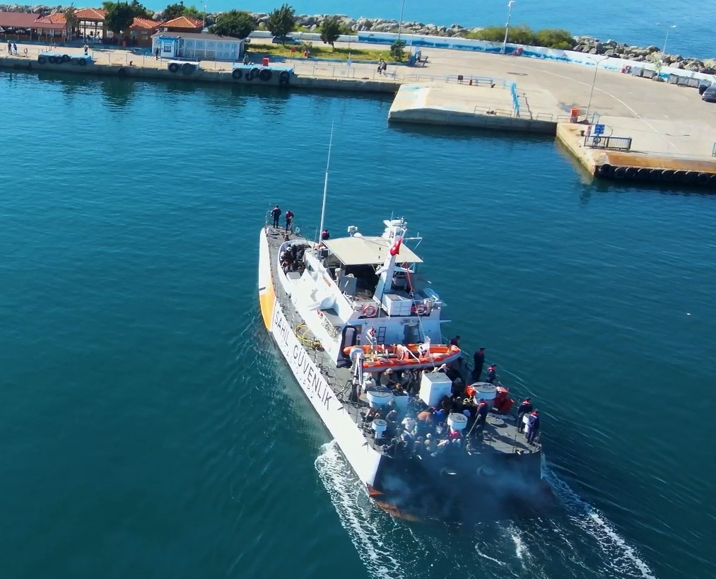 Çanakkale’de göçmen kaçakçılığı operasyonu 23 şüpheli tutuklandı