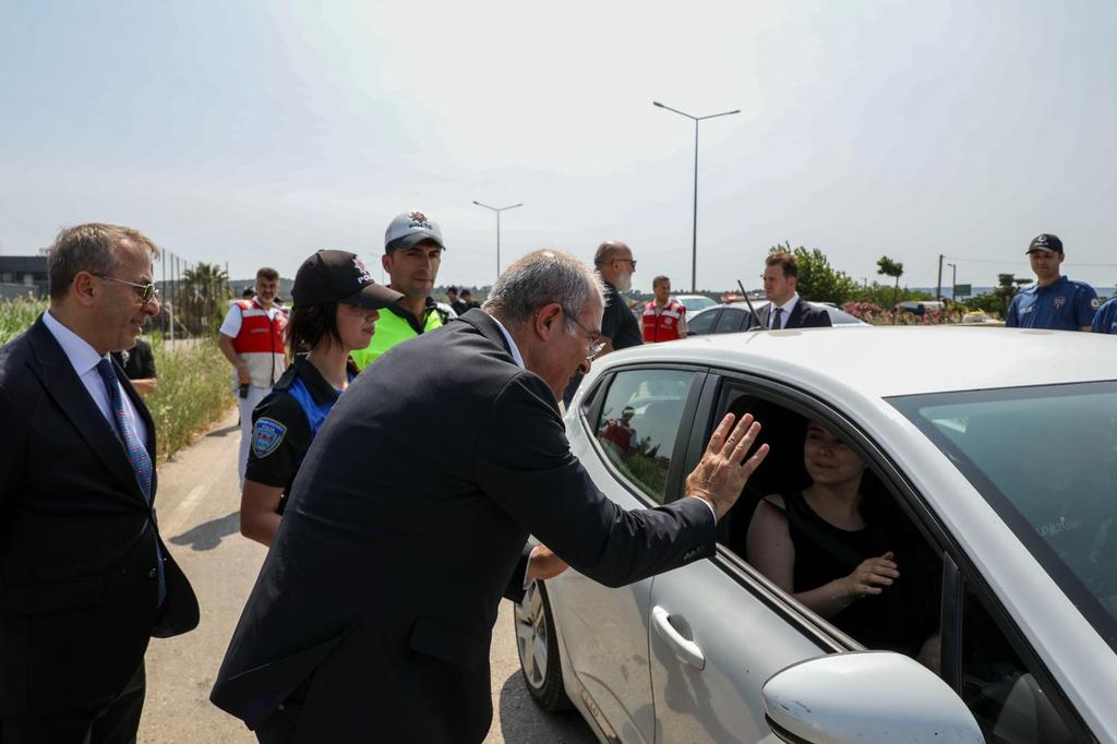 Vali Toraman emniyet personeliyle bayramlaştı