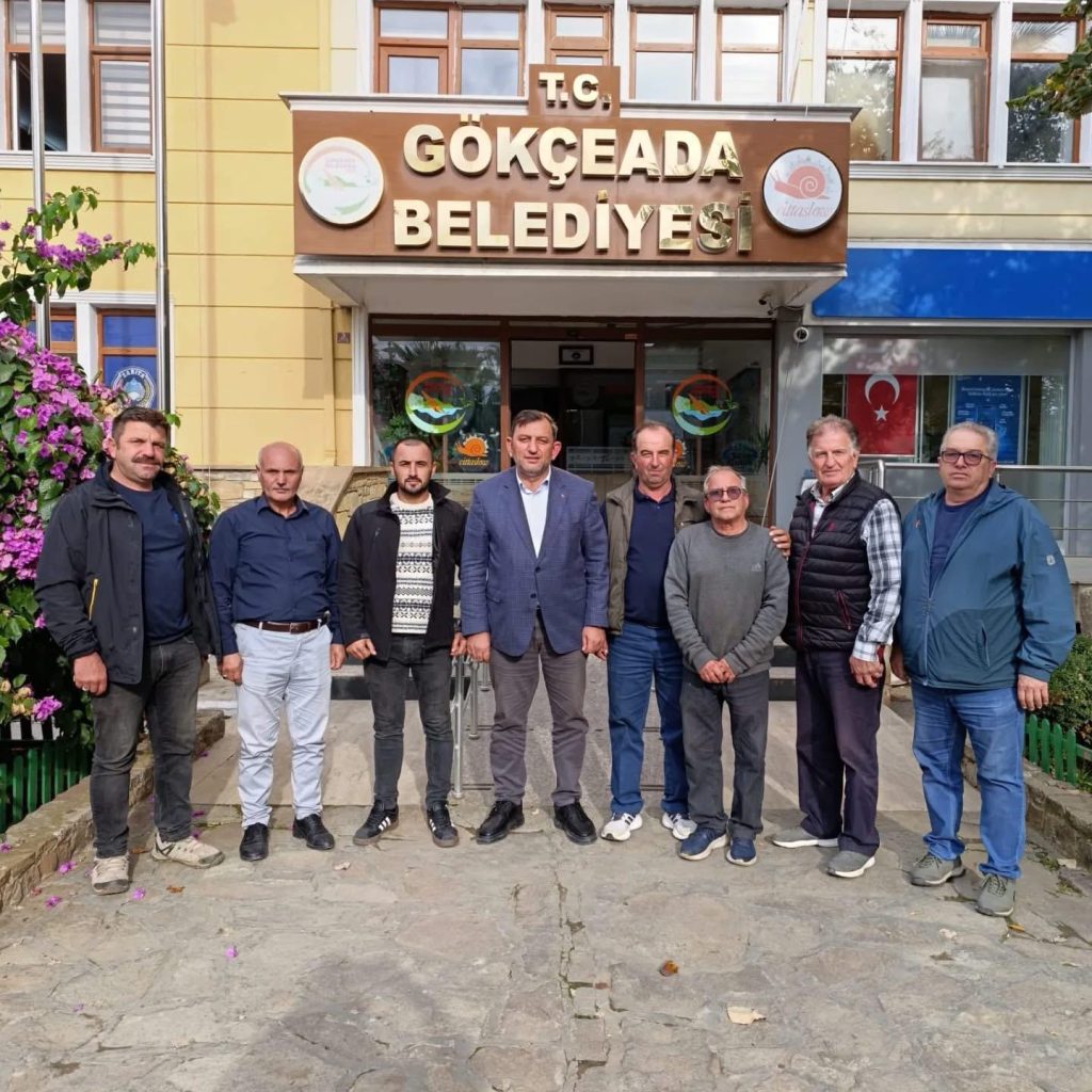 Muhtarlardan anlamlı ziyaret