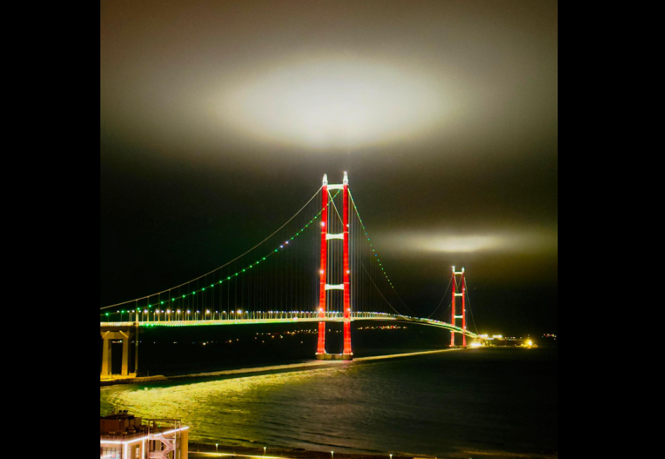 1915 Çanakkale Köprüsü, yeşil ışıkla aydınlatıldı