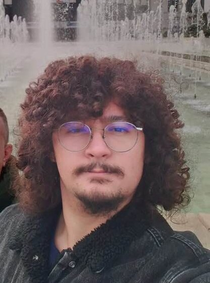 Bulgaristan’da trafik kazasında hayatını kaybeden Çanakkale’li genç son yolculuğuna uğurlandı