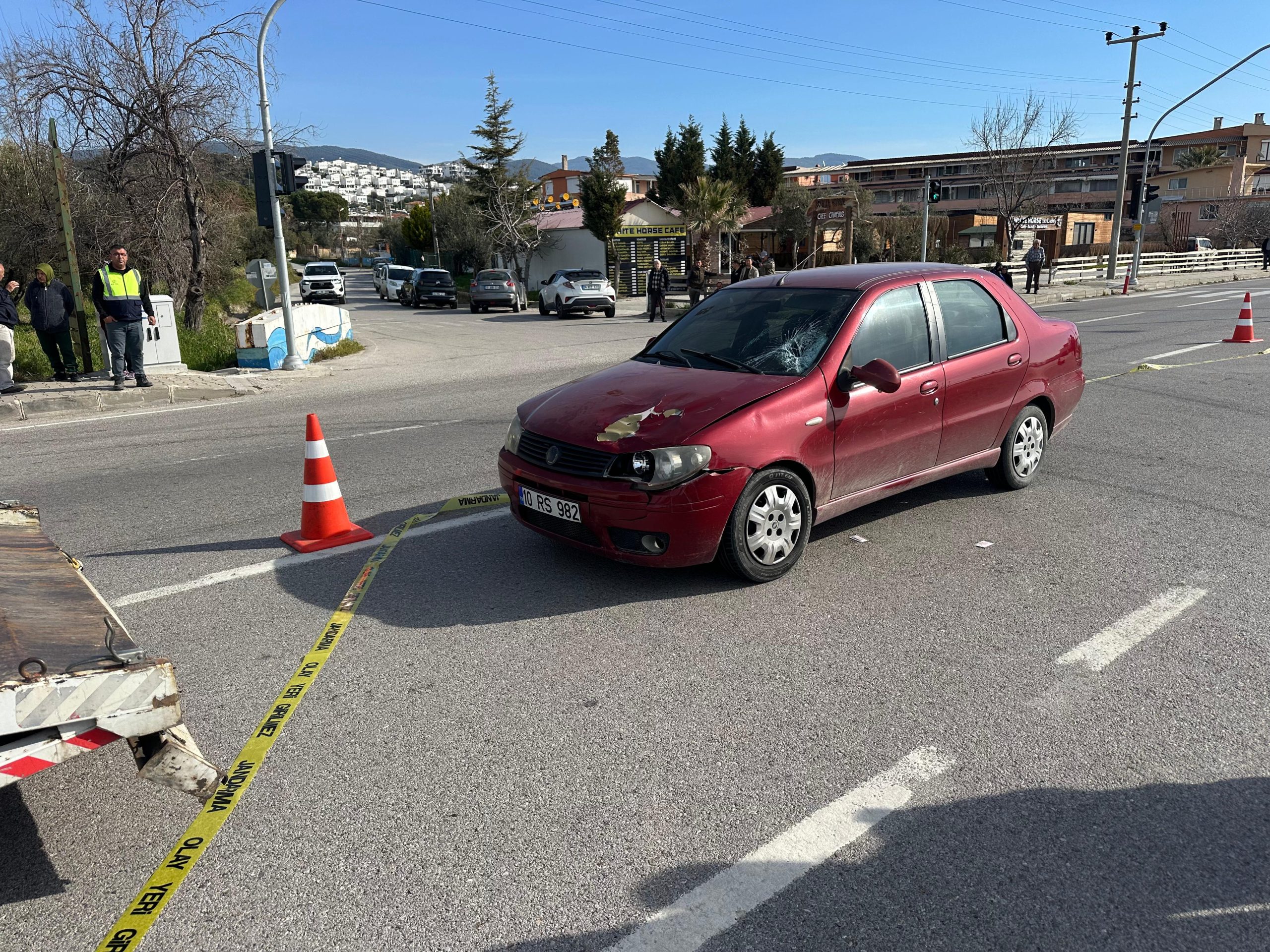 Küçükkuyu’da otomobilin çarptığı yaya hayatını kaybetti