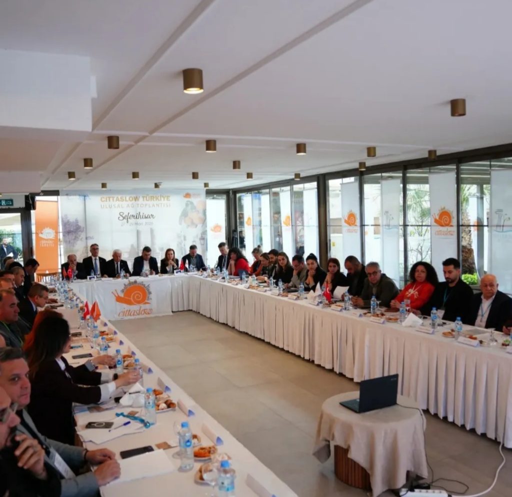 Gökçeada Belediyesi Cittaslow Türkiye Ulusal Ağı Toplantısına katıldı