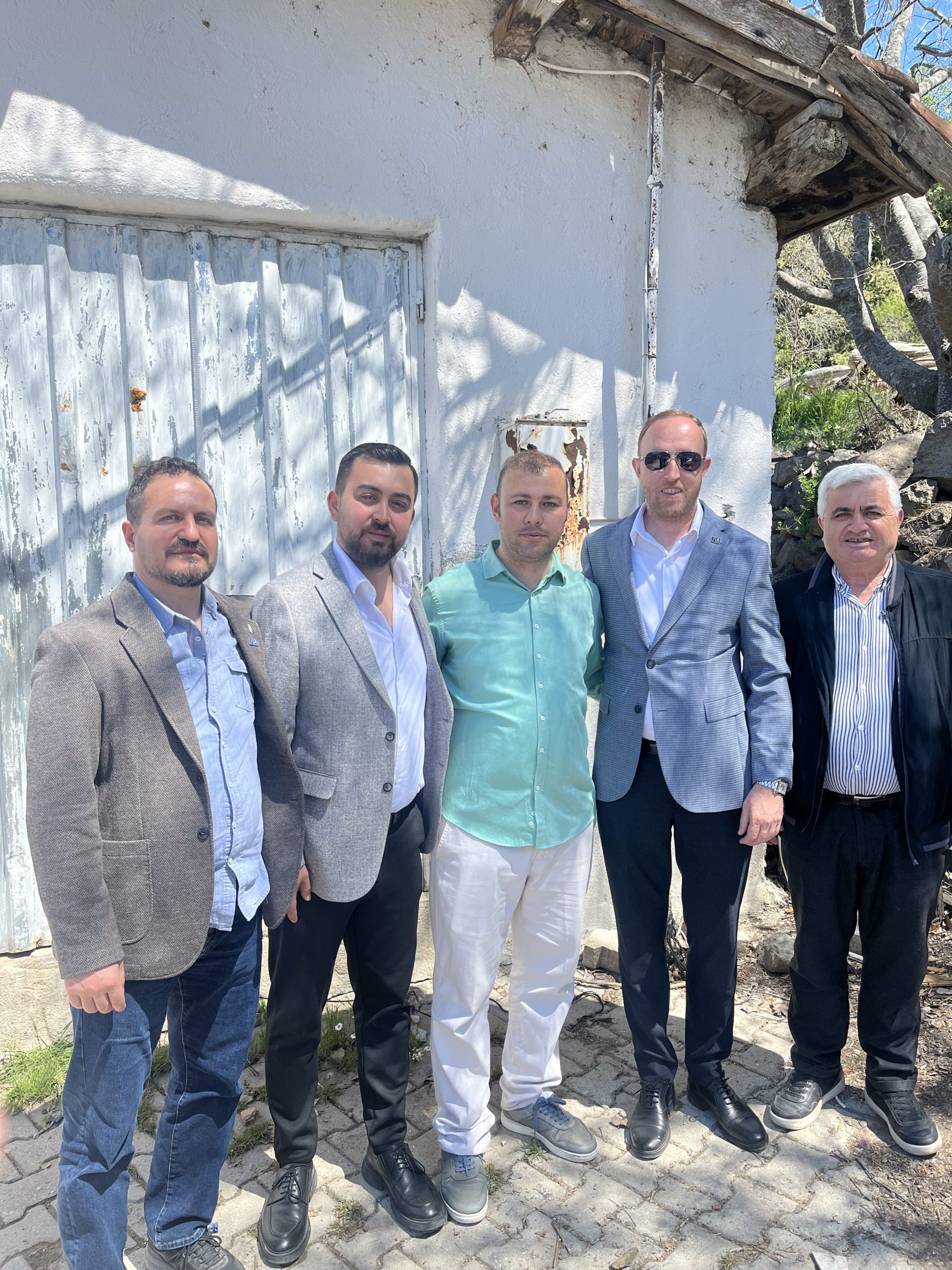 Anahtar Parti Çanakkale Merkez İlçe Başkanlığından köy hayırlarına ziyaret