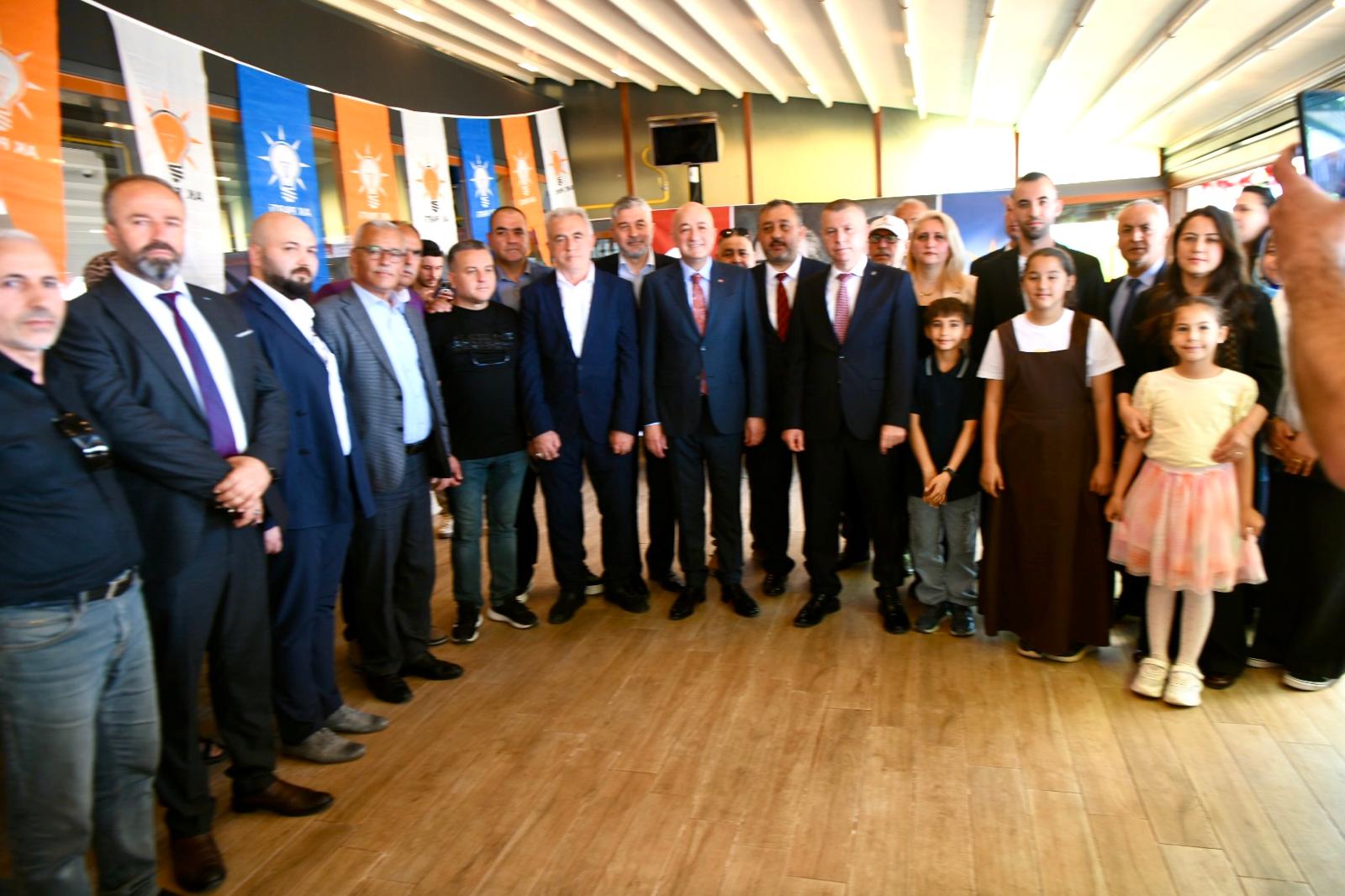 AK Parti Çanakkale teşkilatı bayramlaştı