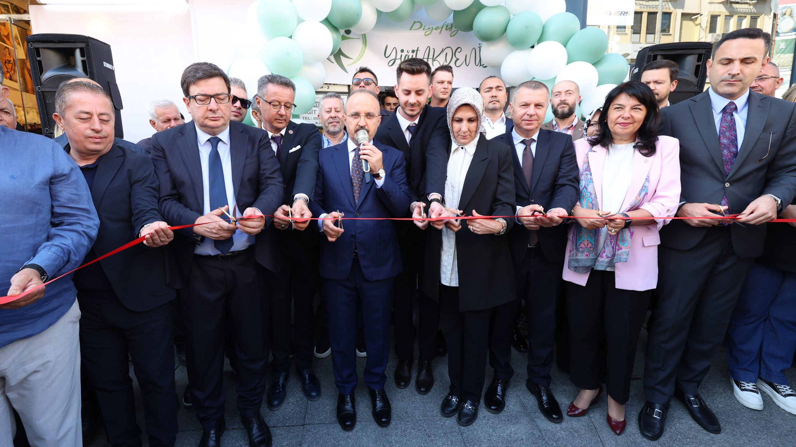 Bakan Yardımcısı Turan Çanakkale’de iki açılışa katıldı: “Çalışınca oluyor, üretince oluyor”