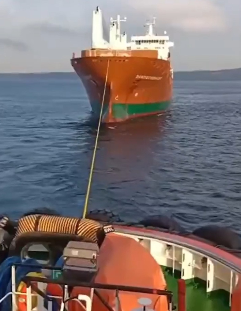 Çanakkale Boğazı’nda genel kargo gemisinde makine arızası